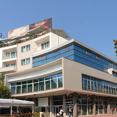 Hotel Turist Kraljevo Exteriör bild