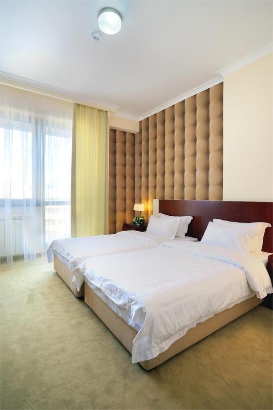 Hotel Turist Kraljevo Rum bild