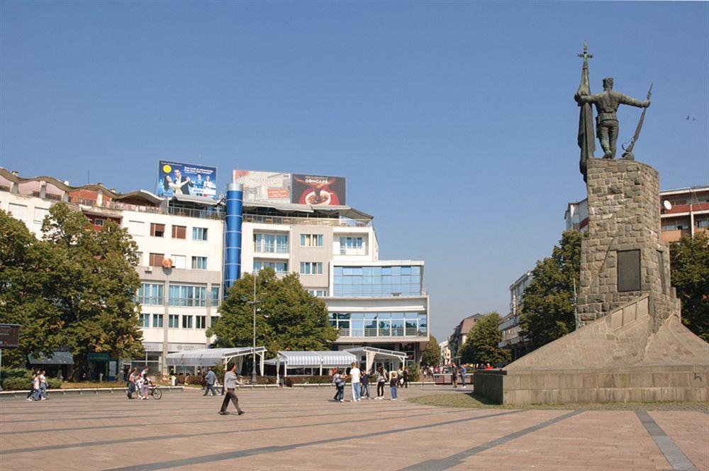 Hotel Turist Kraljevo Exteriör bild
