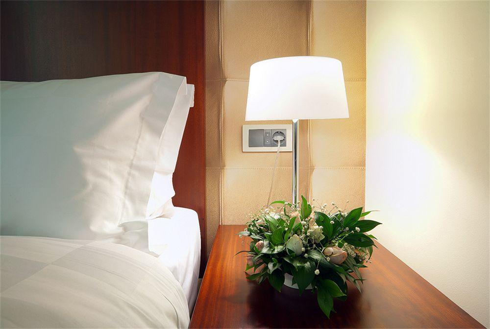 Hotel Turist Kraljevo Rum bild